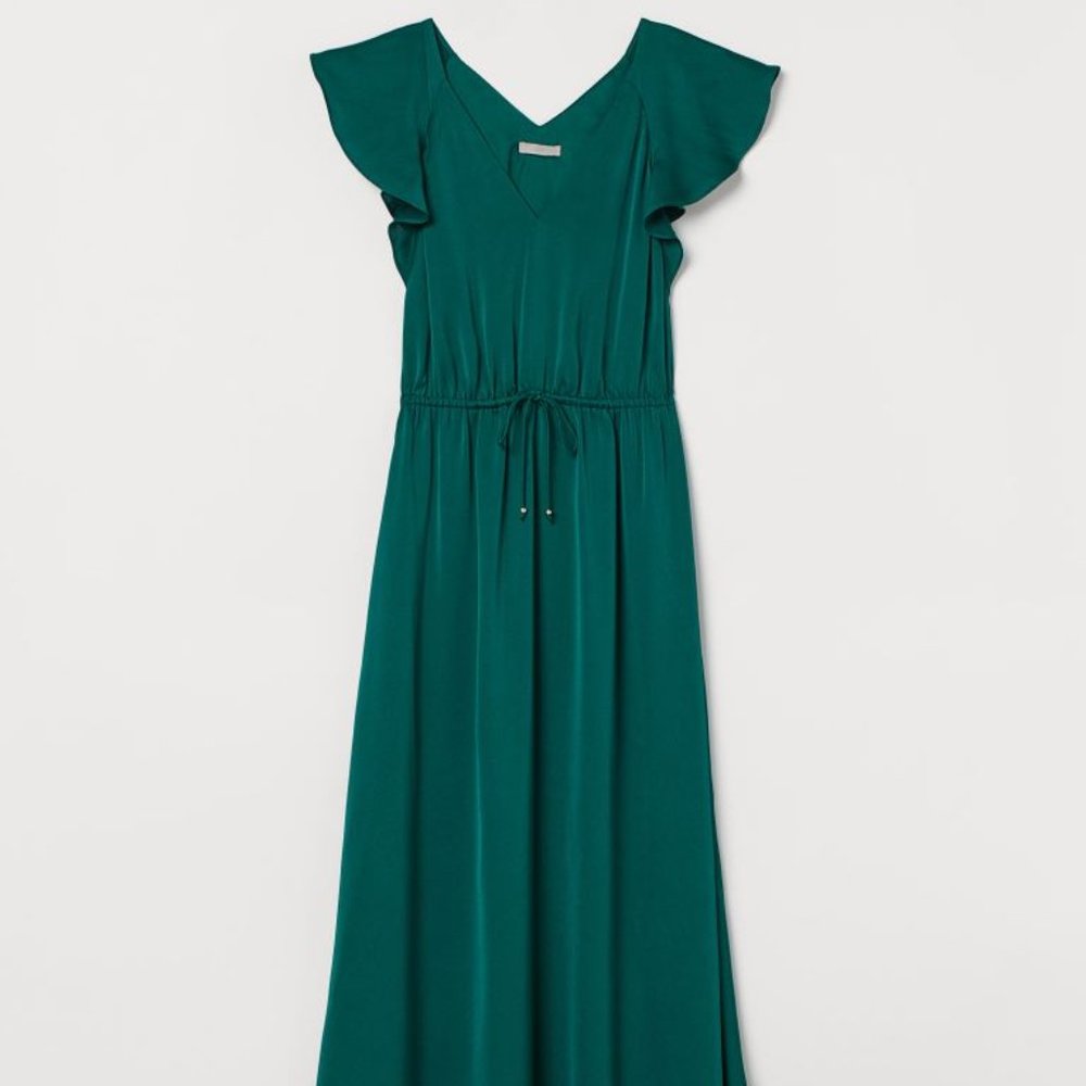 💚 H&M | Long Butterfly-Sleeved Dress Size 8